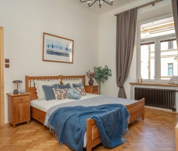 Kamienica | 1. piętro | Po remoncie | Balkon - Photo 2