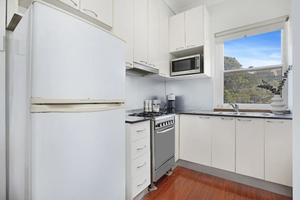 4/3 Carr Street, - Photo 1