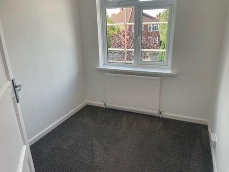 3 bedroom detached house to rent - Photo 3