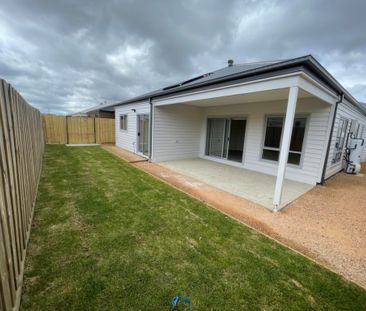 Modern Living in a Gorgeous Brand-New Family Home! - Photo 1