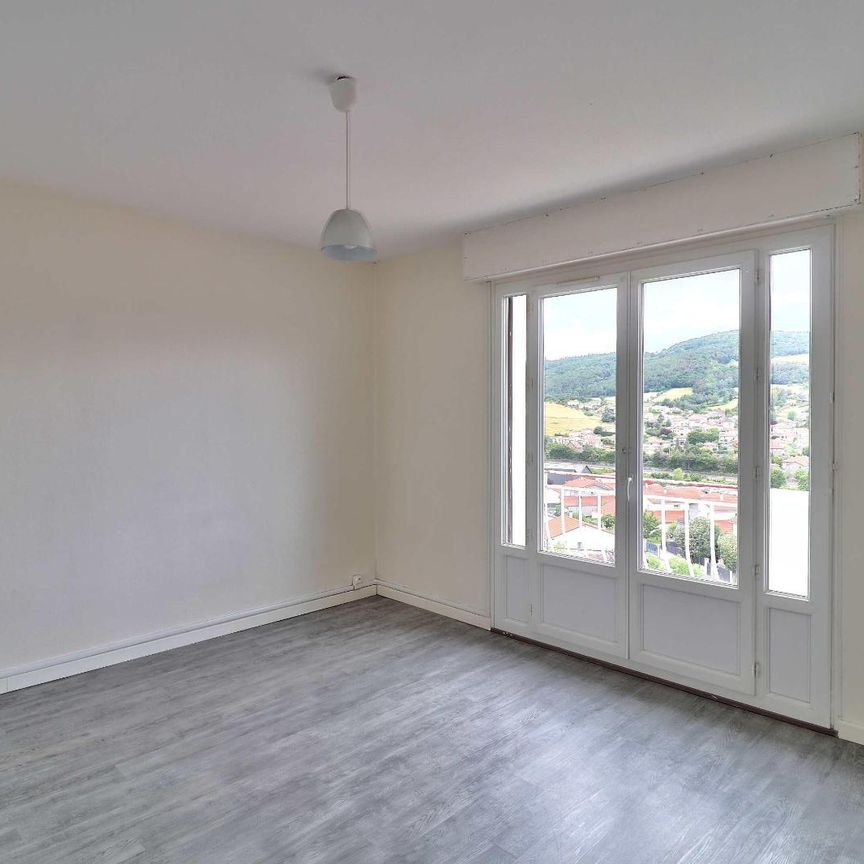 Location Appartement 3 pièces 68m² FIRMINY 42700 - Photo 1
