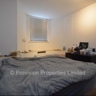 1 Bedroom Flats in Woodhouse - Photo 1