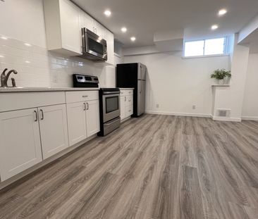 For Lease - 12B Mandley Street, Essa, Ontario - Photo 2