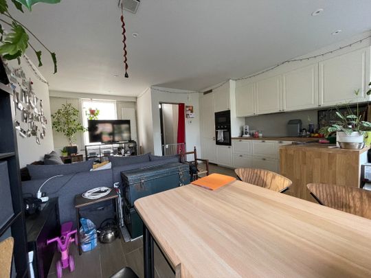 Gerenoveerde woning met tuin en 2 slaapkamers - Photo 1