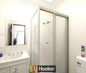 Neat Three Bedroom Townhouse - Photo 1