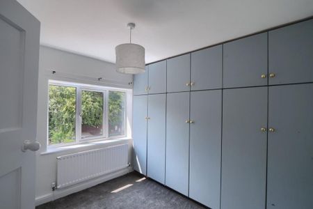3 bedroom terraced house to rent - Photo 4