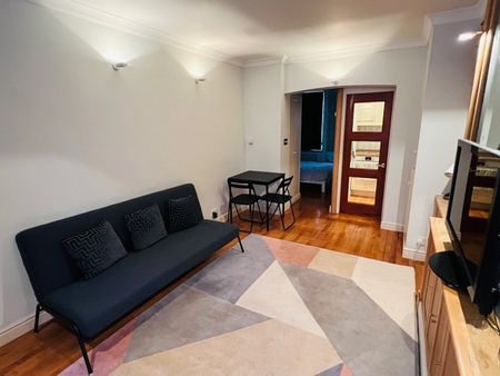 1 Bed Flat, London, WC2B - Photo 3