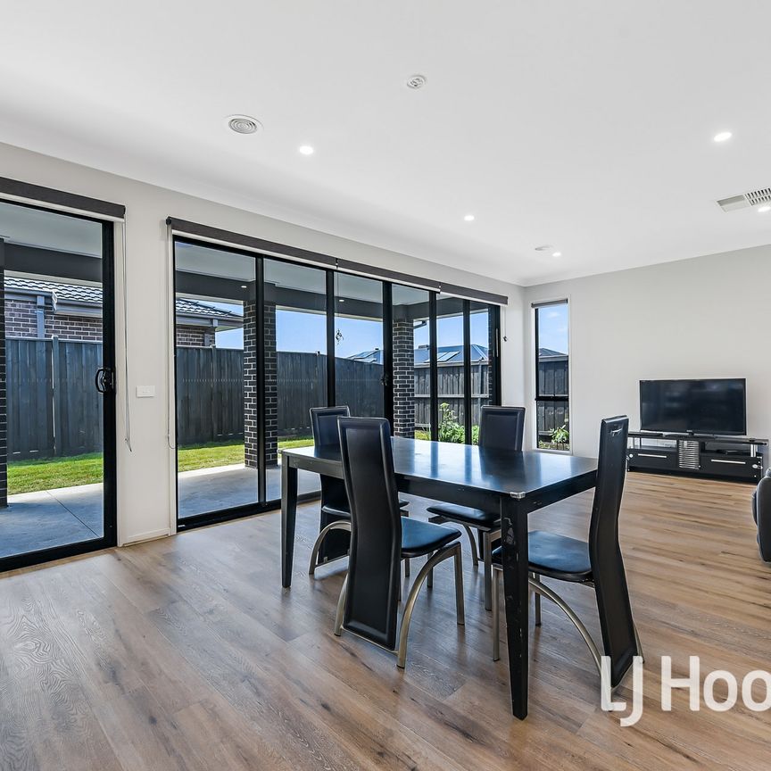 Spacious Family Home with Two Living Areas & Solar Panels � Prime Clyde Location - Photo 1