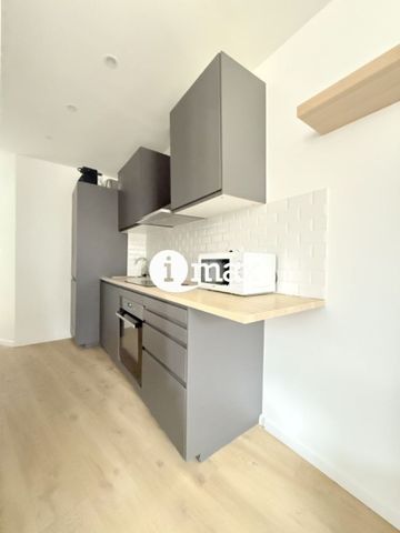 Location Appartement PARIS - - Photo 3