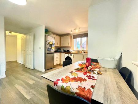 2 bedroom flat to rent - Photo 5