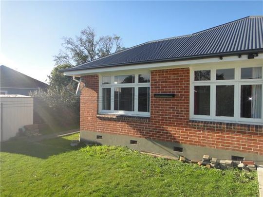 113 Main North Road, Papanui - Christchurch City, Christchurch City - Affordable Brick Home with Garage and Conservatory - Photo 1