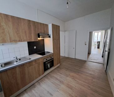 Location Appartement 2 pièces 52m² - Photo 4