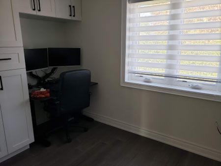 For Lease - 13 Rockport Crescent Unit# Main, Richmond Hill, Ontario - Photo 3