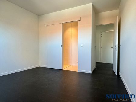 Duplex - Photo 2