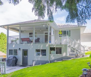 3-Bedroom & 2 Bath lower unit (Powell River) - Photo 5