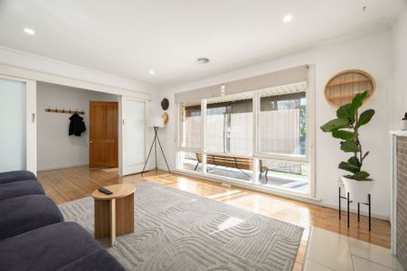 496 Parnall Street, Lavington - Photo 2