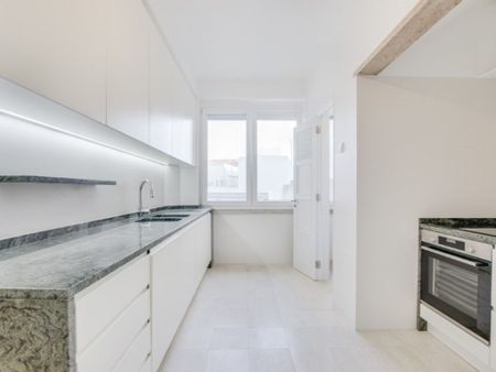 4 bedroom luxury Apartment for rent in Lisbon, Portugal - Photo 2