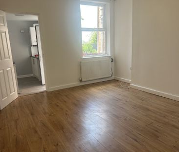 Chapel Street - Photo 4