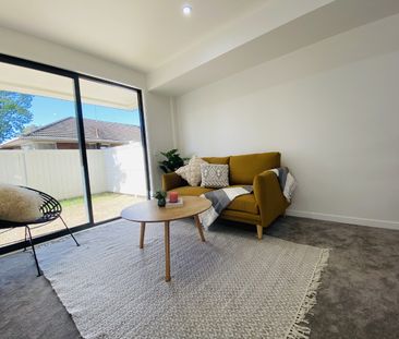 Fully Furnished & Parking Onsite! - Photo 5