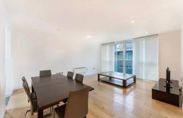 3 Bed Flat, Halcyon Wharf, E1W - Photo 1