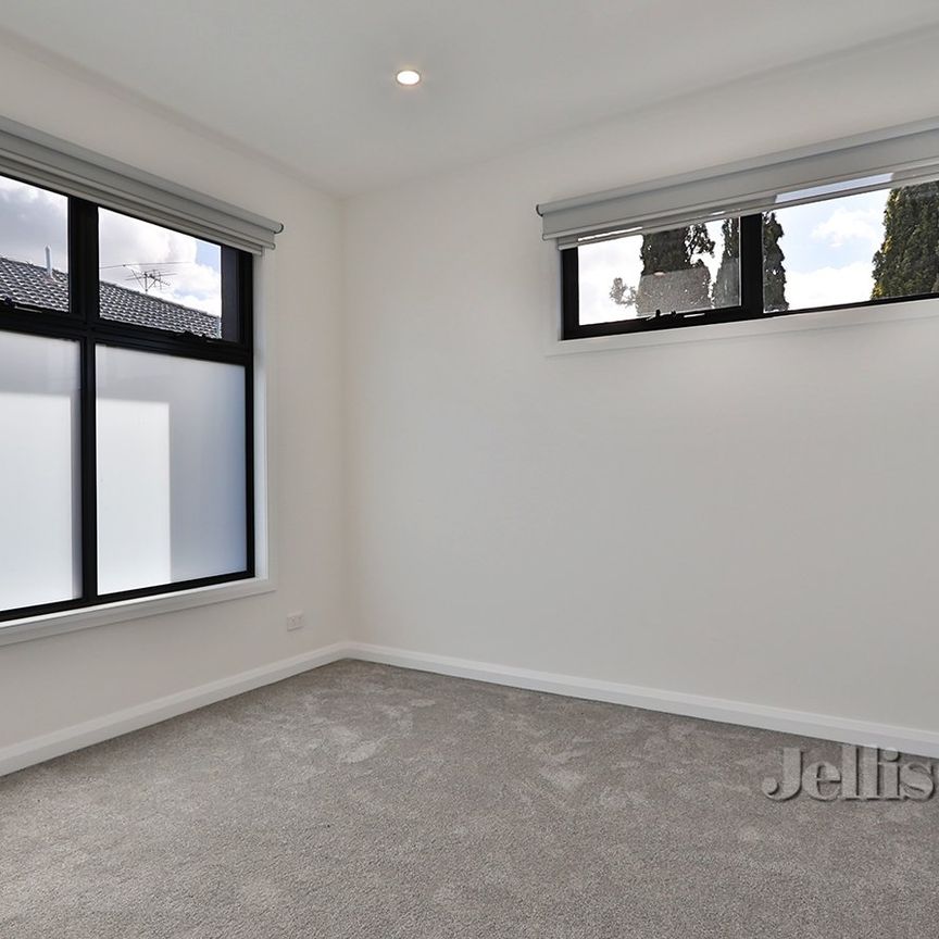 69 Crow Street, Burwood East - Photo 1