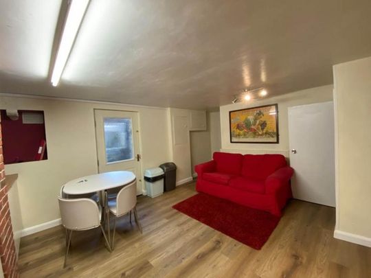 2 bedroom house to rent - Photo 1