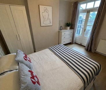 1 bedroom in a house share to rent - Photo 5