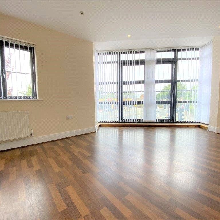 2 bedroom Flat in Bonham Court, Winnersh - Photo 1