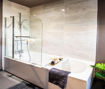 1 bedroom in a house share to rent - Photo 2