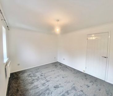 Parsonage Road, Grays, Property for rent - Photo 4