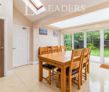 1 bedroom detached to rent Hersham, Walton-on-Thames, KT12 - Photo 3