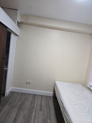 Room in a Shared House, Dundee Road, E13 - Photo 3