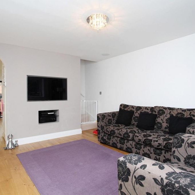 2 bedroom terraced house to rent - Photo 1