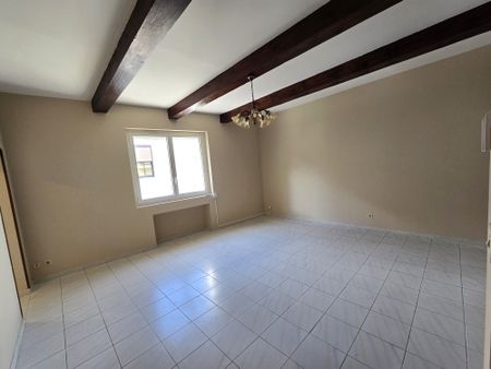 Location Appartement 3 pièces 89m² NIMES 30000 - Photo 3