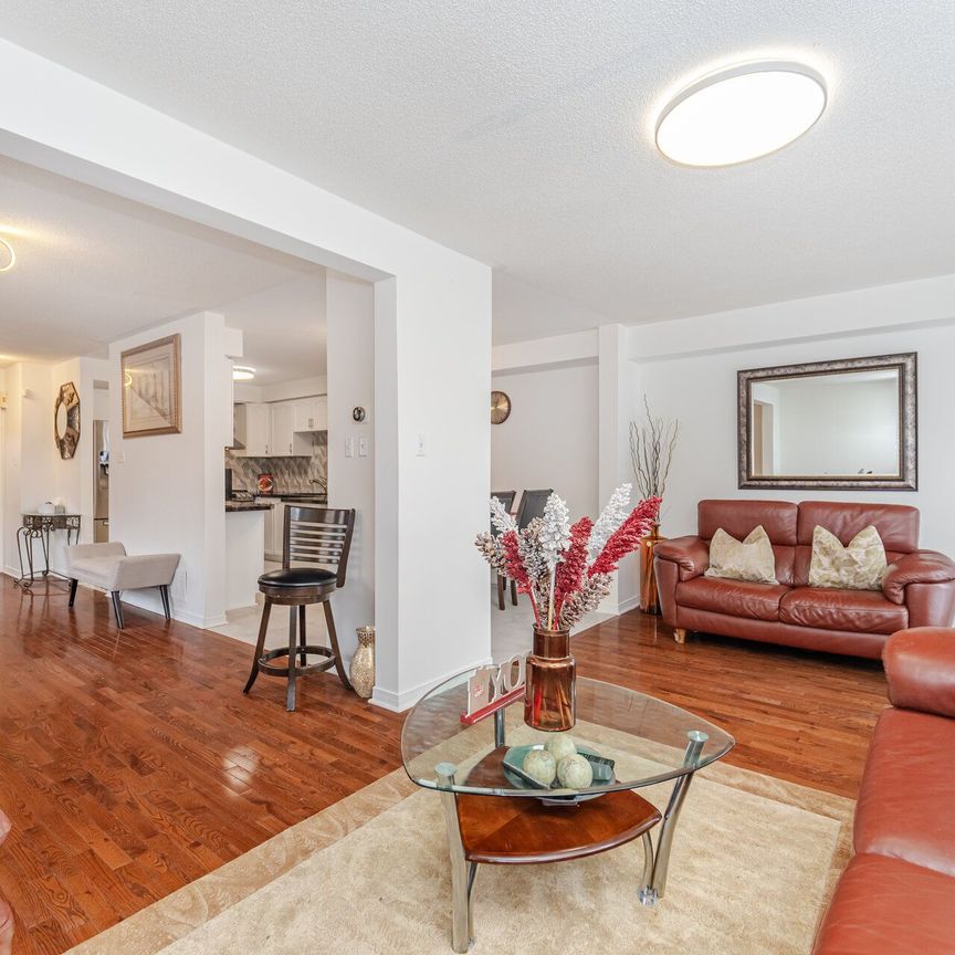 For Lease - 184 Lindenshire Avenue, Vaughan, Ontario - Photo 1