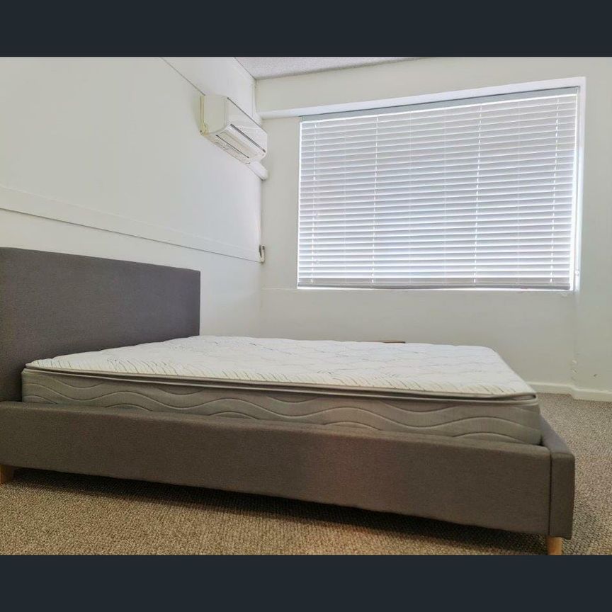 Uptown Funk - Photo 1