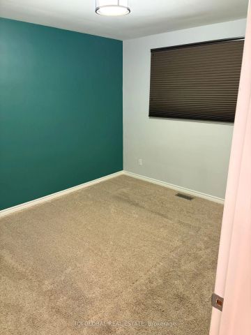 452 Elizabeth Street #Upper - Photo 4