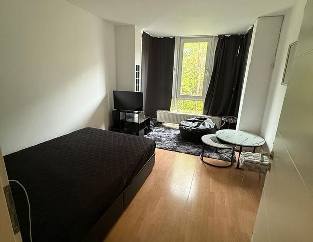Möblierte 1. Wohnung zu vermieten Leipziger Strasse - Photo 1