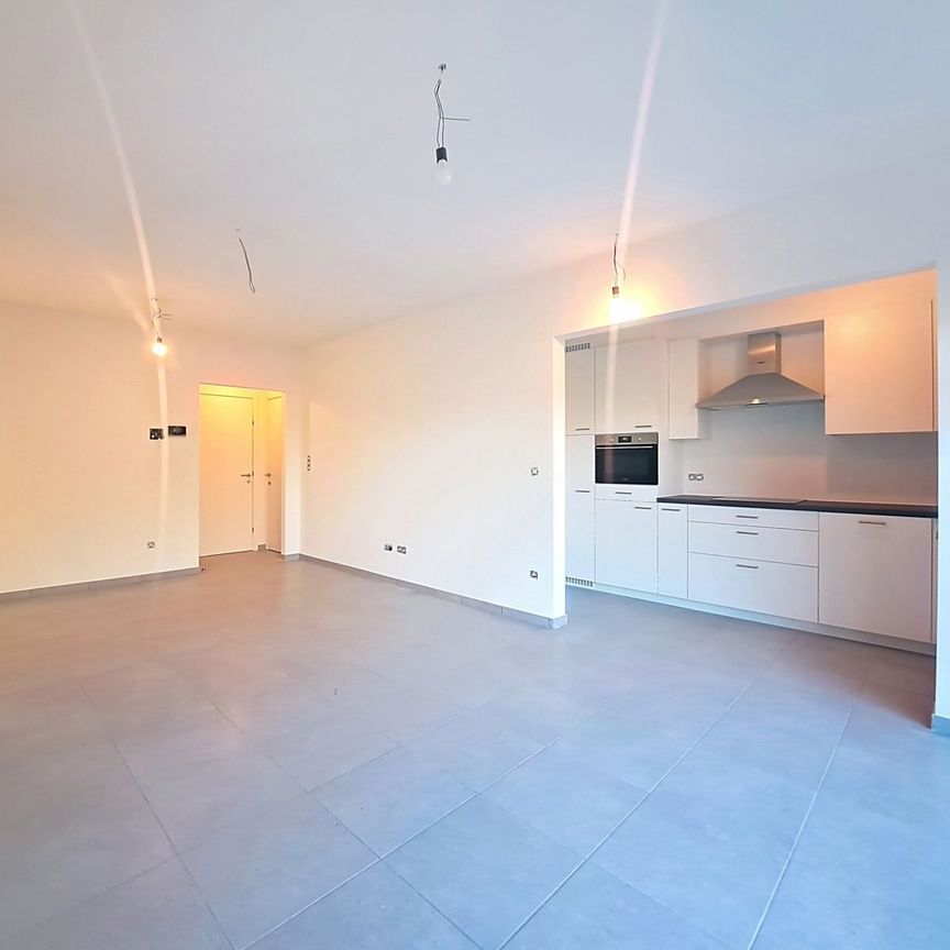 Appartement te huur - Photo 1