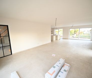 Alleenstaande woning met TUIN & CARPORT - Photo 4