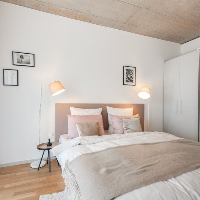 Erstbezug: Helle 2.5-Zimmer Neubauwohnung mit Balkon - Photo 1