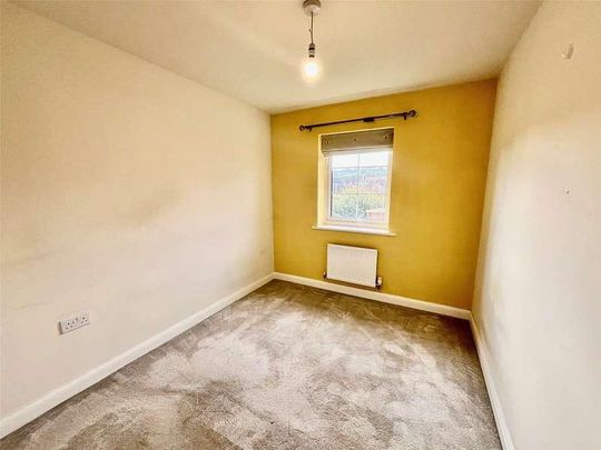 Honeycomb Vale, Chard, TA20 - Photo 1