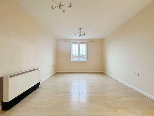 Holyhead Mews, Cippenham, SL1 - Photo 1