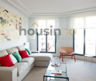 Penthouse for rent in Madrid (Centro) - Photo 4