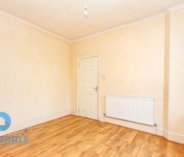 3 bed Mid Terraced House for Rent - Photo 3