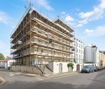 Spacious Studio Apartment in the Heart of Clifton - Photo 5