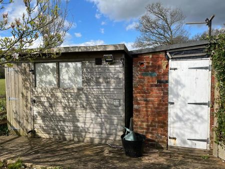 2 bedroom terraced house to rent - Photo 3