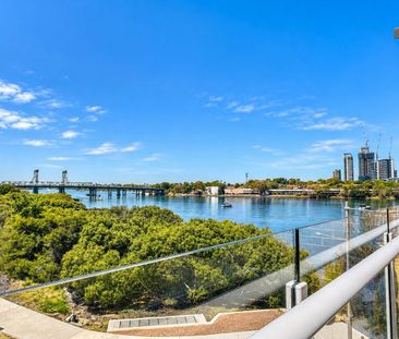 Exclusive waterfront living at 'WatersEdge' - Photo 5