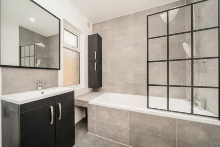 Sedgeford Road, Shepherds Bush, W12 - Photo 5