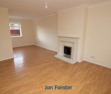 3 Bedroom House - Photo 2